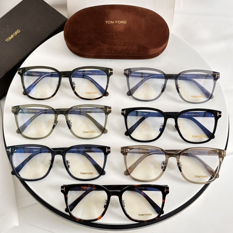 TOM FORD